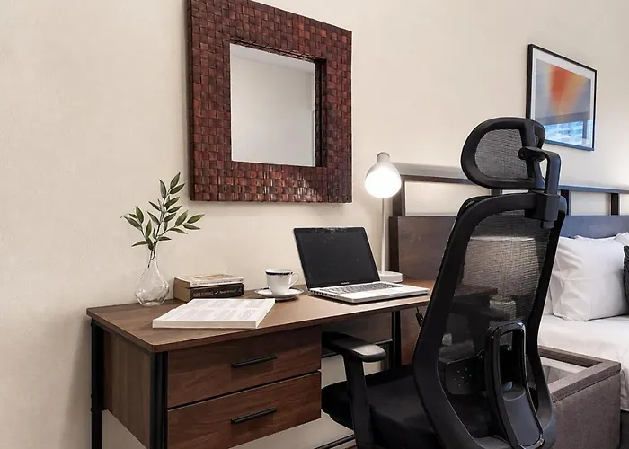 公寓 Near Bts L Spacious 57 Sqm L Work-friendly