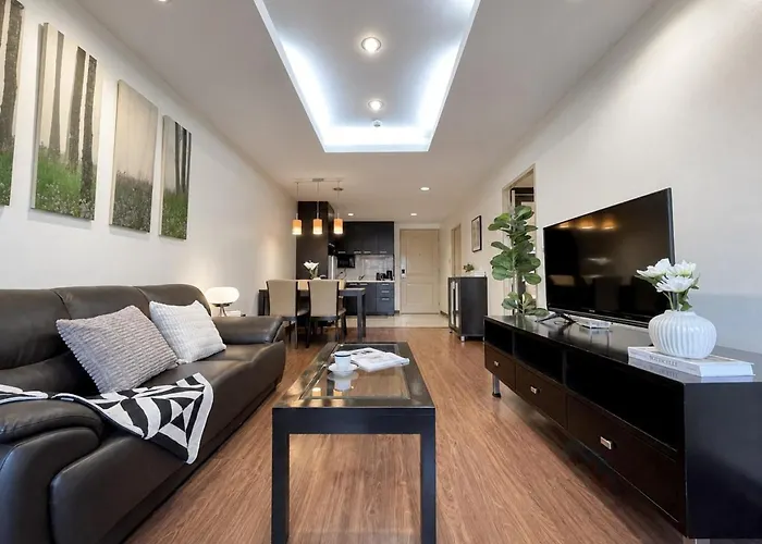 Near Bts L Spacious 57 Sqm L Work-friendly 公寓 *