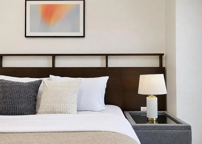 Near Bts L Spacious 57 Sqm L Work-friendly *