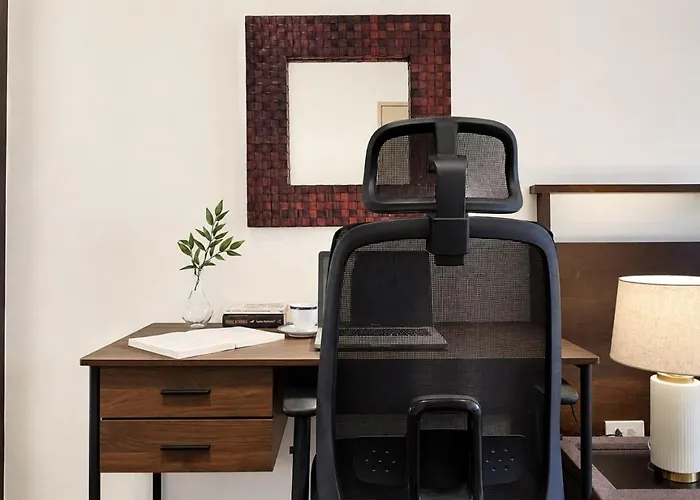 Near Bts L Spacious 57 Sqm L Work-friendly