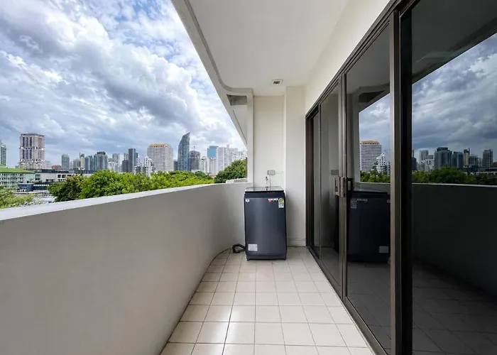 Near Bts L Spacious 57 Sqm L Work-friendly *