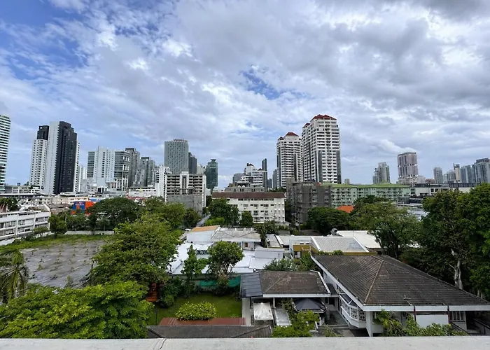 公寓 Near Bts L Spacious 57 Sqm L Work-friendly
